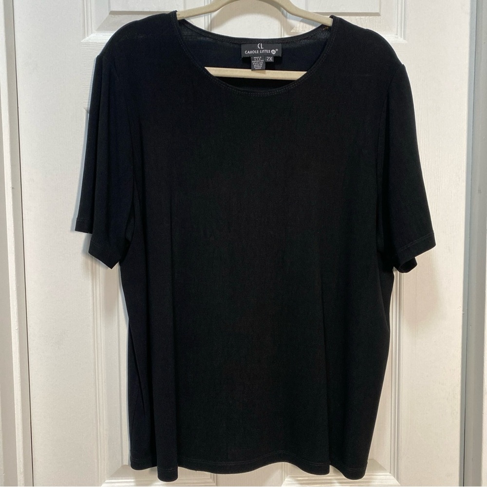 CAROLE LITTLE ll (2X) Short Sleeve Scoop Neck Top Black Slinky Acetate Spandex